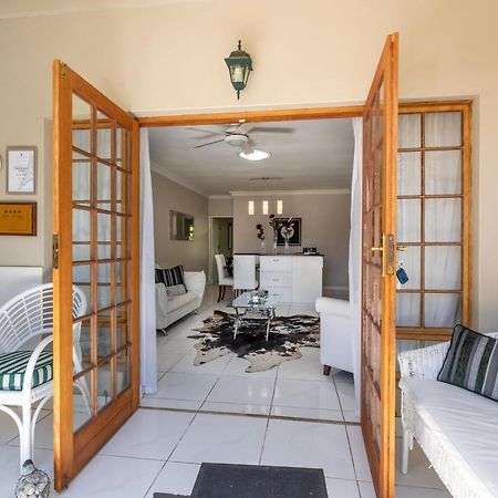 Montagu Four Seasons Apartment Luaran gambar